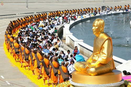 ธรรมยาตรา กตัญญูบูชา มหาปูชนียาจารย์ พระผู้ปราบมาร อนุสรณ์สถาน 7 แห่ง ปีที่ 5 วันเสาร์ที่ 2 มกราคม พ.ศ. 2559
