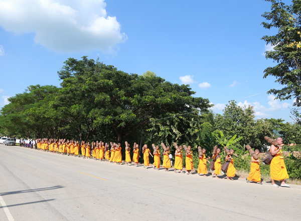 ศูนย์กัลยาณมิตรจังหวัดเลยจัดกิจกรรมเดินธุดงค์