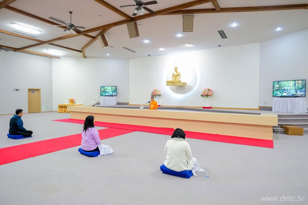 วัดพระธรรมกายมินเนโซตา จัดปฏิบัติธรรมชาวท้องถิ่น