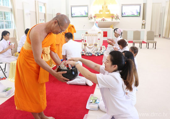 วัดพระธรรมกายฟลอริดา จัดกิจกรรมงานบุญวันอาทิตย์
