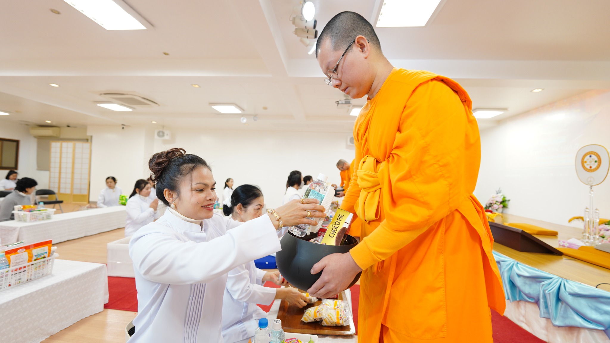 วัดพระธรรมกายโอซาก้า จัดงานบุญบูชาข้าวพระ
