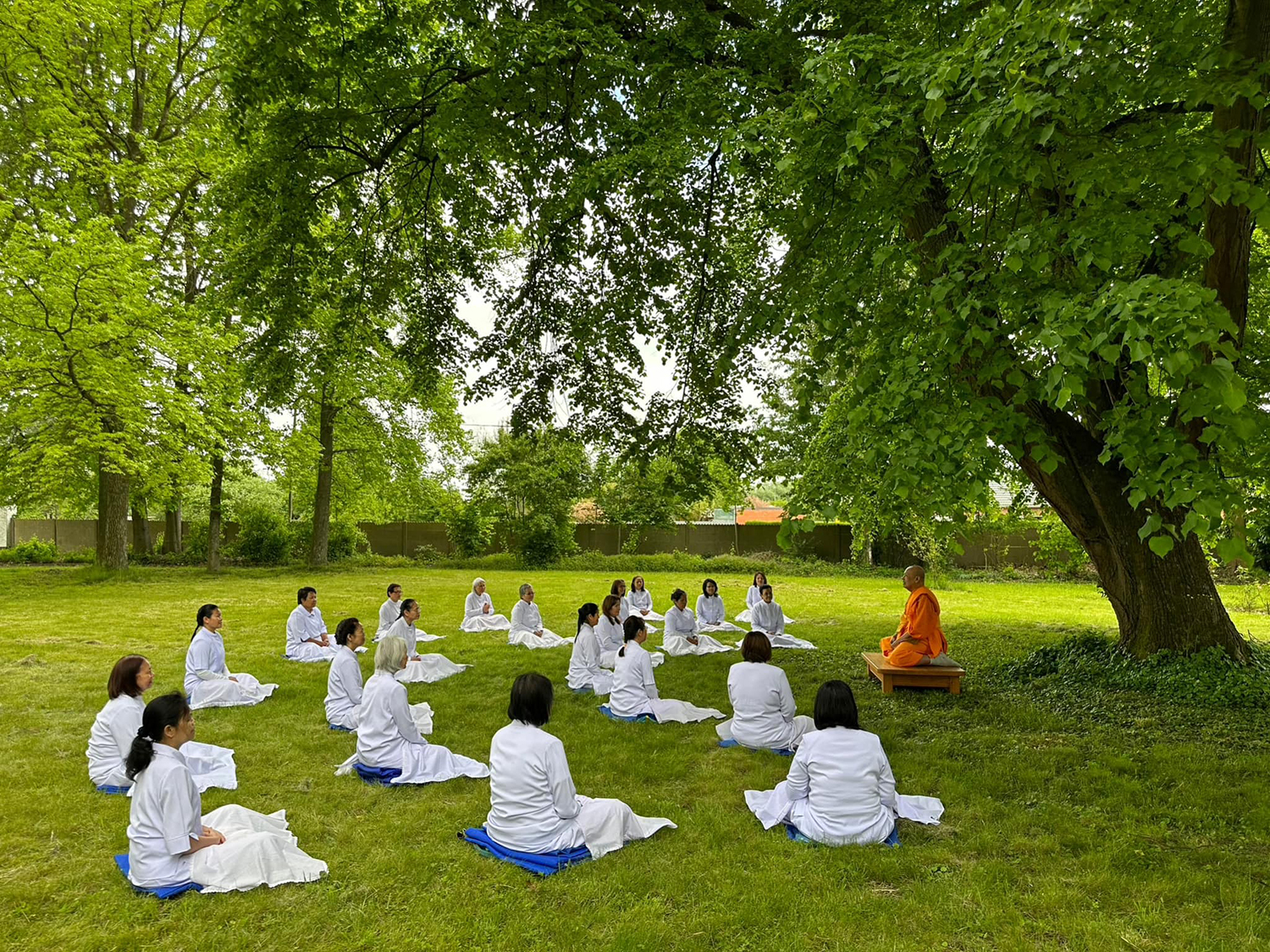 โครงการปฏิบัติธรรมพิเศษ ทวีปยุโรป รุ่นที่ 2 ณ วัดพระธรรมกายเบเนลักซ์