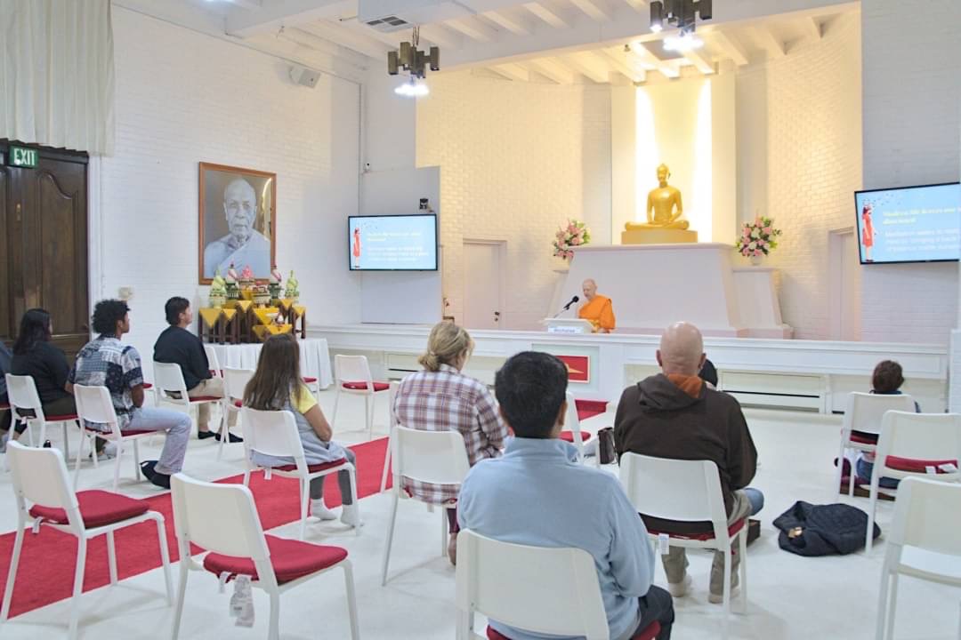 วัดพระธรรมกายแคลิฟอร์เนีย จัดกิจกรรมนั่งสมาธิสำหรับชาวท้องถิ่น