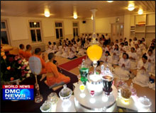 วัดพระธรรมกายสวิตเซอร์แลนด์ จัดพิธีบูชาข้าวพระ