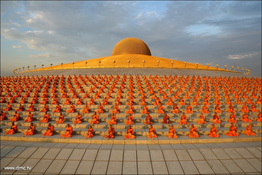รูปภาพวันมาฆบูชา กิจกรรมวันมาฆบูชา ณ วัดพระธรรมกาย ปี 2555