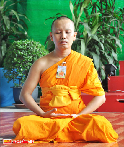 ผลการปฏิบัติธรรม ตอน นั่งสบายๆ นิ่งสบายๆ จะเห็นได้สบายๆ