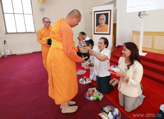 วัดพระธรรมกายออเรกอน จัดงานบุญวันอาทิตย์