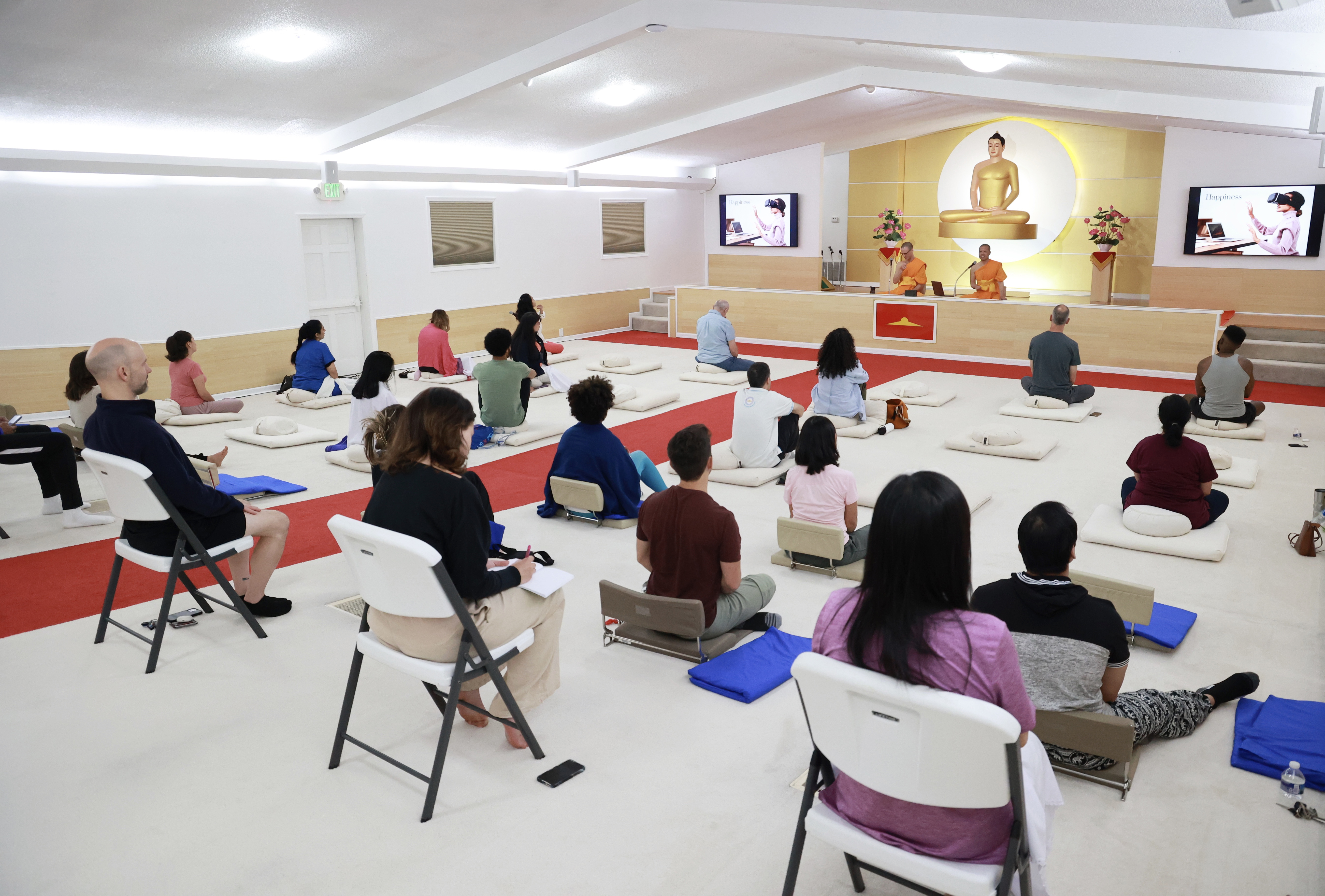 วัดพระธรรมกายจอร์เจีย จัดกิจกรรมนั่งสมาธิสำหรับชาวท้องถิ่น