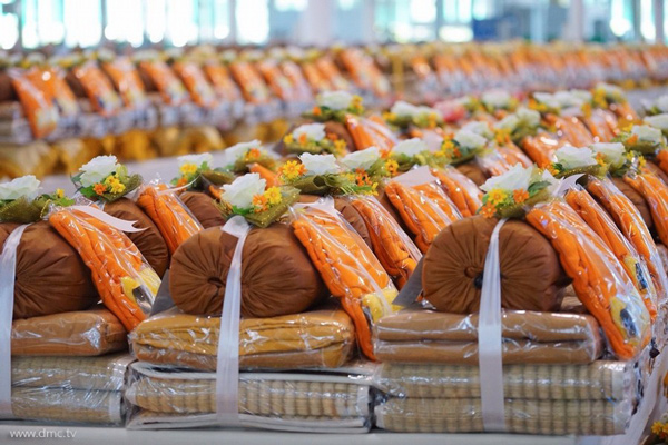 ประมวลภาพพิธีถวายอุปกรณ์เครื่องกันหนาว ประจำปีพุทธศักราช 2557