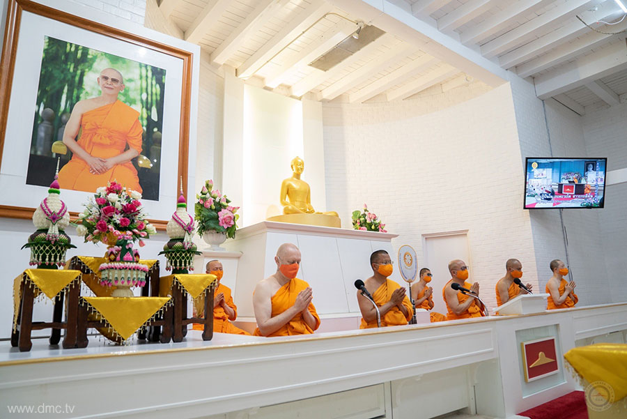 วัดพระธรรมกายแคลิฟอร์เนีย จัดพิธีมุทิตาอายุวัฒนมงคล 77 ปี หลวงพ่อธัมมชโย