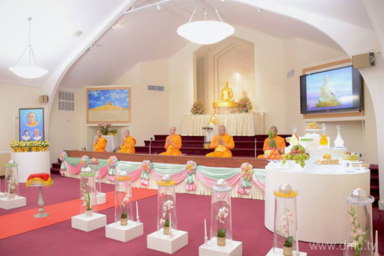 วัดพระธรรมกายซิลิคอนวัลเลย์ จัดพิธีบูชาข้าวพระ