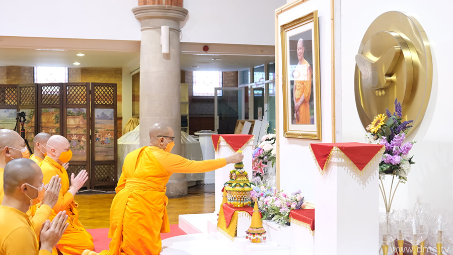 วัดพระธรรมกายลอนดอน จัดพิธีมุทิตาสักการะ หลวงพ่อทัตตชีโว