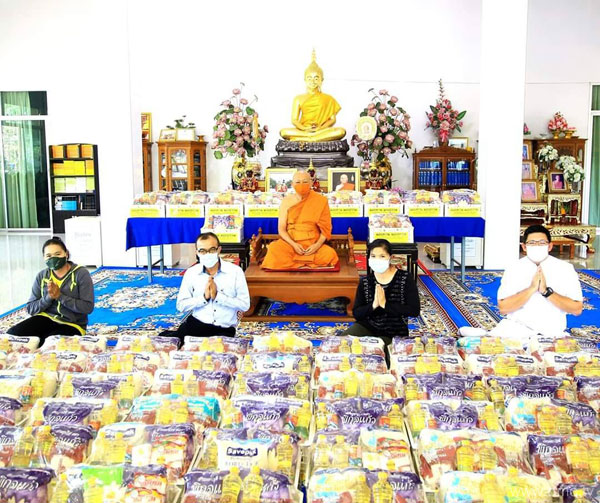 คณะสงฆ์ปทุมธานี ร่วมกับภาคีเครือข่าย มอบธรรม มอบทาน