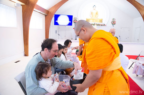 วัดพระธรรมกายซีแอตเติล จัดงานบุญวันอาทิตย์