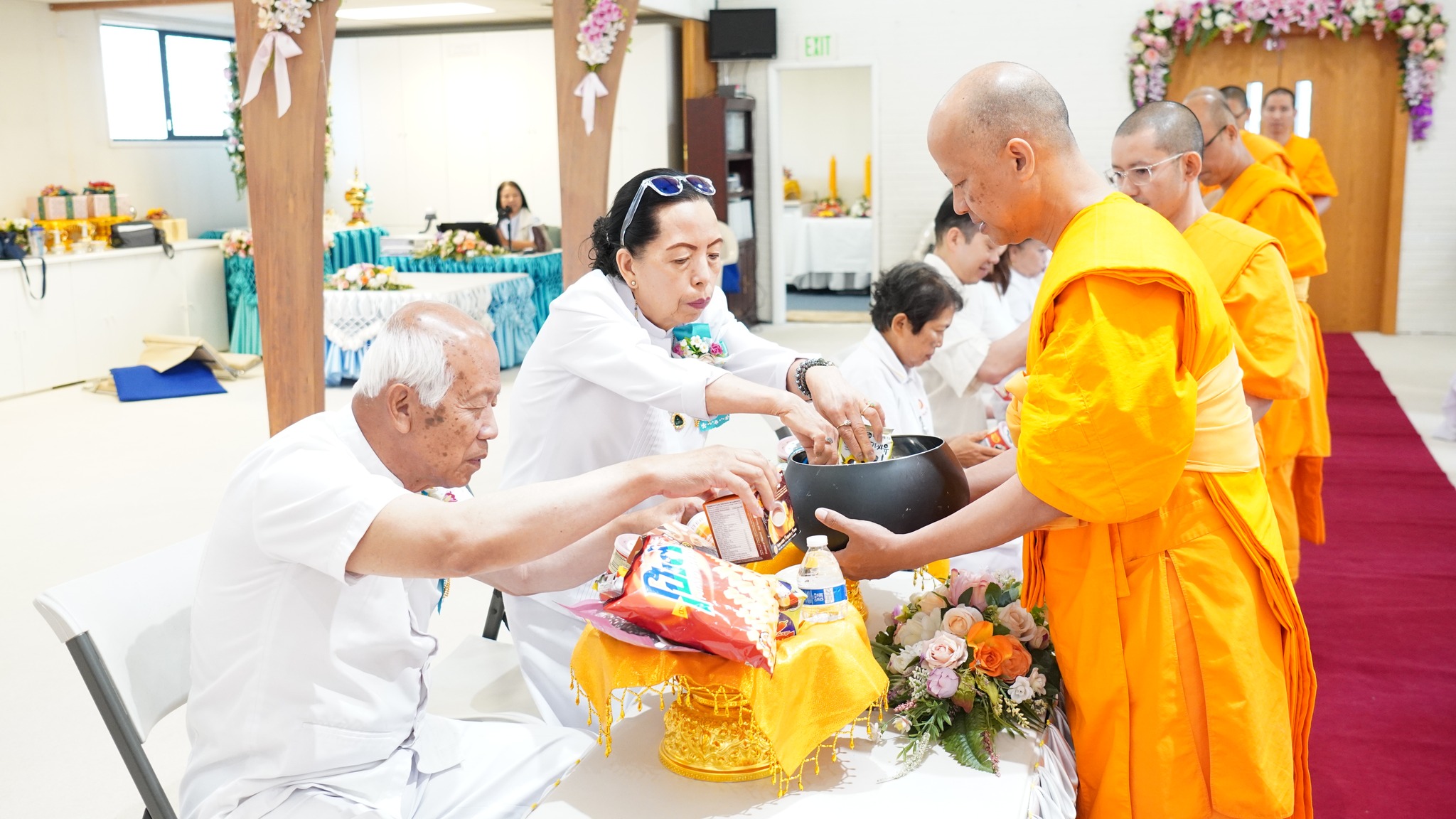 วัดพระธรรมกายซีแอตเติล จัดงานบุญวันอาทิตย์