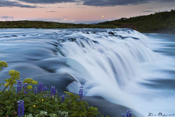 เอาบุญมาช่วย  Call Upon Merit For Help