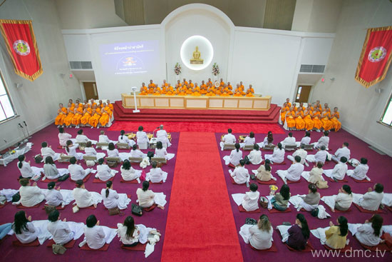 วัดพระธรรมกายออเรกอน จัดพิธีทอดผ้าป่าสามัคคี
