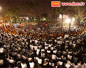 เกาะติดบรรยากาศเดินธุดงค์ธรรมชัยปีที่ 2 วันที่ 26 มกราคม 2556