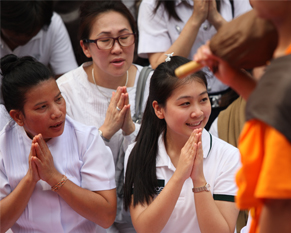 ชาวกรุงปลื้ม ขานรับธุดงค์ธรรมชัย