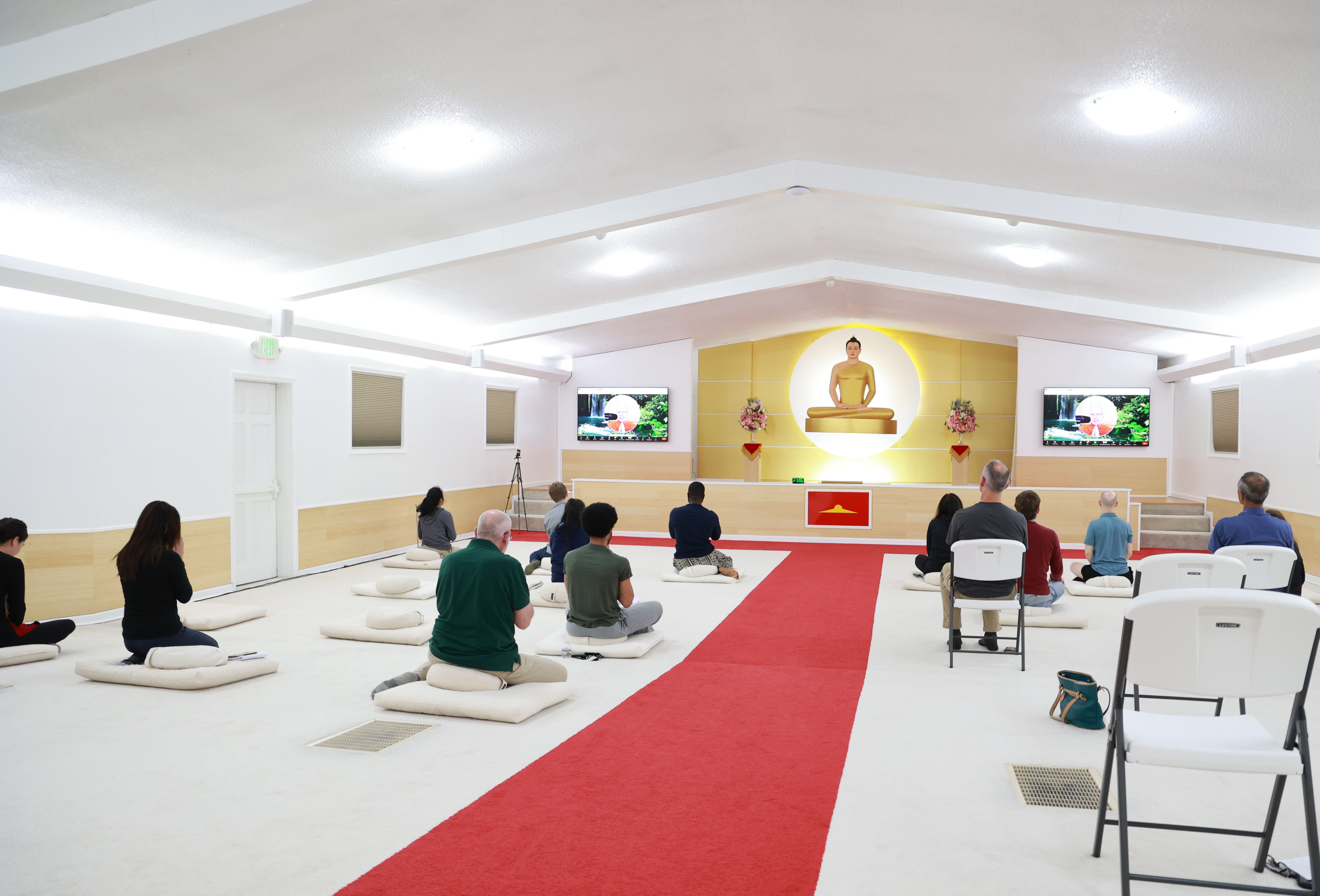 วัดพระธรรมกายจอร์เจีย จัดกิจกรรมนั่งสมาธิสำหรับชาวท้องถิ่น