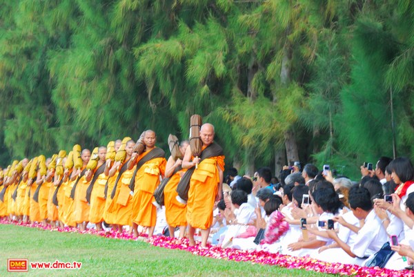 The Photo Collection of Dhammachai Dhutanga (January 2nd, 2012)