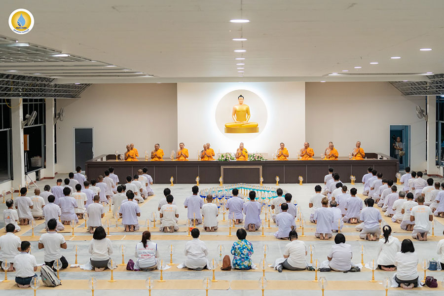 ธุดงคสถานชลบุรี จัดพิธีจุดประทีปถวายเป็นพุทธบูชา