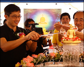 Vesak Day In Singapore ตอน พระสัมมาสัมพุทธเจ้าเป็นสัญลักษณ์ของสันติภาพ