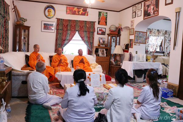 วัดพระธรรมกายแคนซัส จัดปฏิบัติธรรมบ้านกัลยาณมิตร
