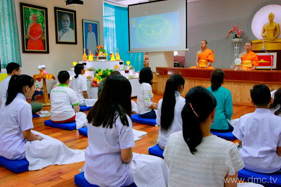 วัดภาวนามองโกเลีย จัดพิธีบูชาข้าวพระ