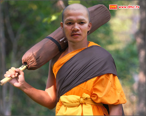 พระพุทธศาสนาจะต้องตั้งมั่นด้วยมือเรา