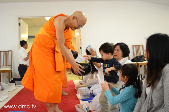 วัดพระธรรมกายจอร์เจีย จัดงานบุญวันมาฆบูชา