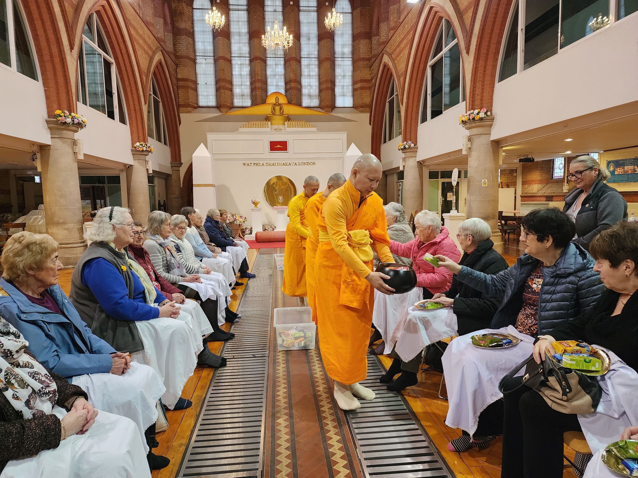 Woman Institute เยี่ยมชมวัดพระธรรมกายลอนดอน