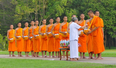 โครงการบวชพระธรรมทายาทภาคฤดูร้อนปี2554