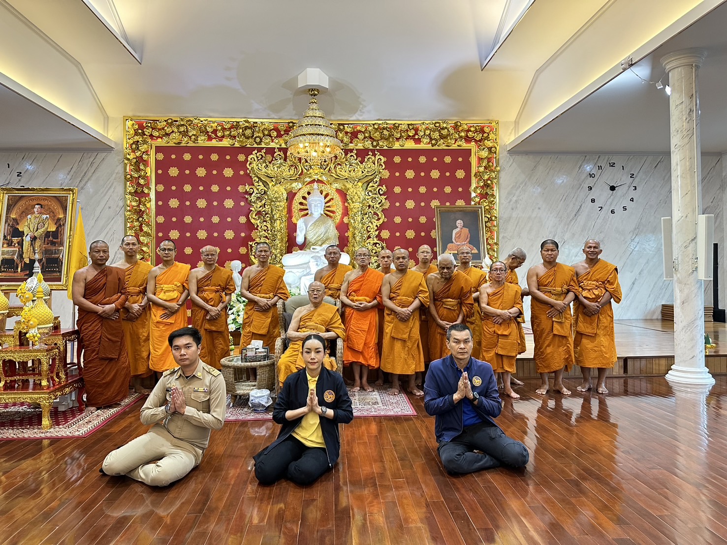 นางสาวอภิศรา เกษอินทร์ นายอำเภอคลองหลวง