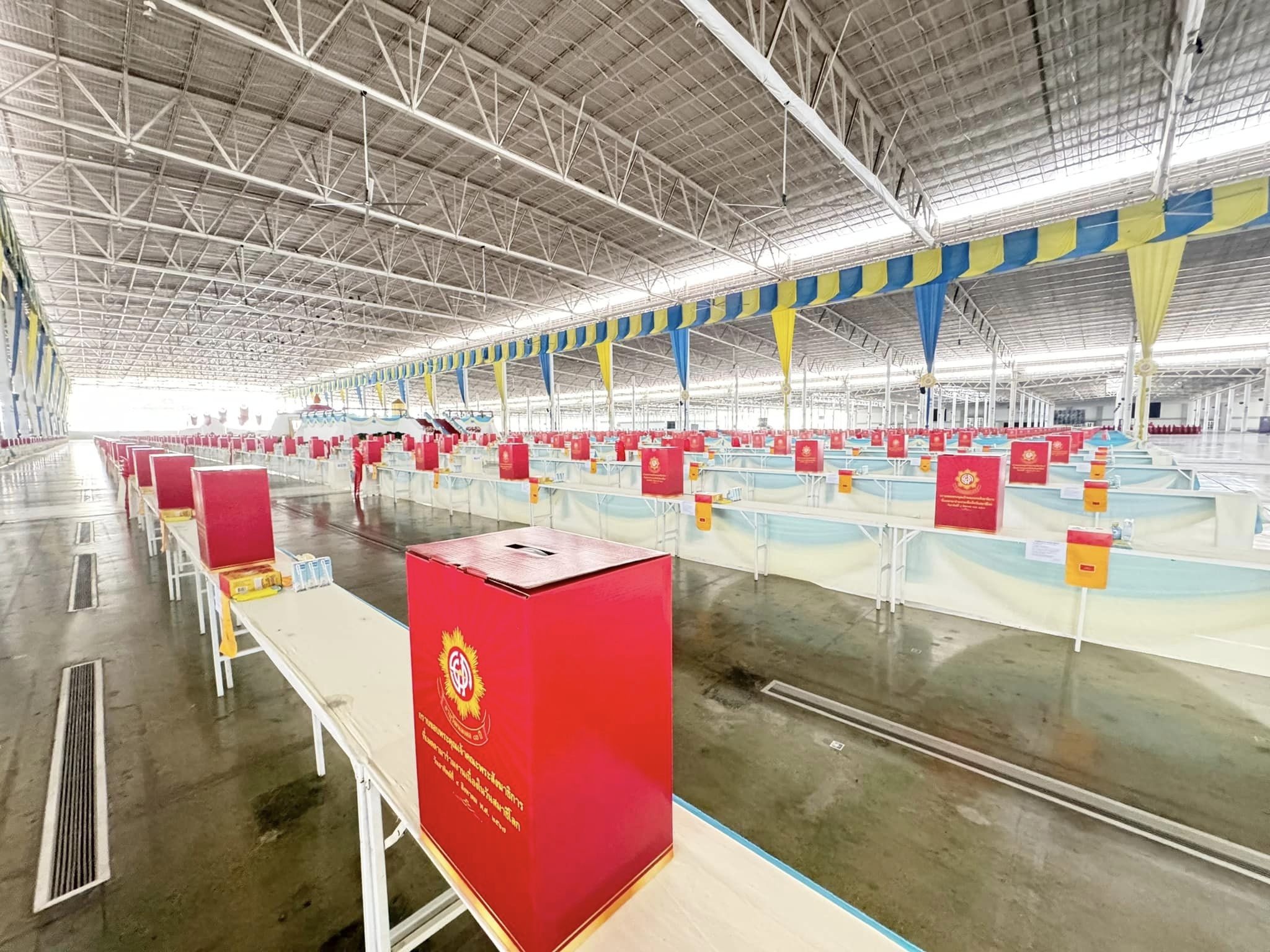 ถวายมหาสังฆทาน  คณะสงฆ์ 2,000 กว่าวัดทั่วประเทศ