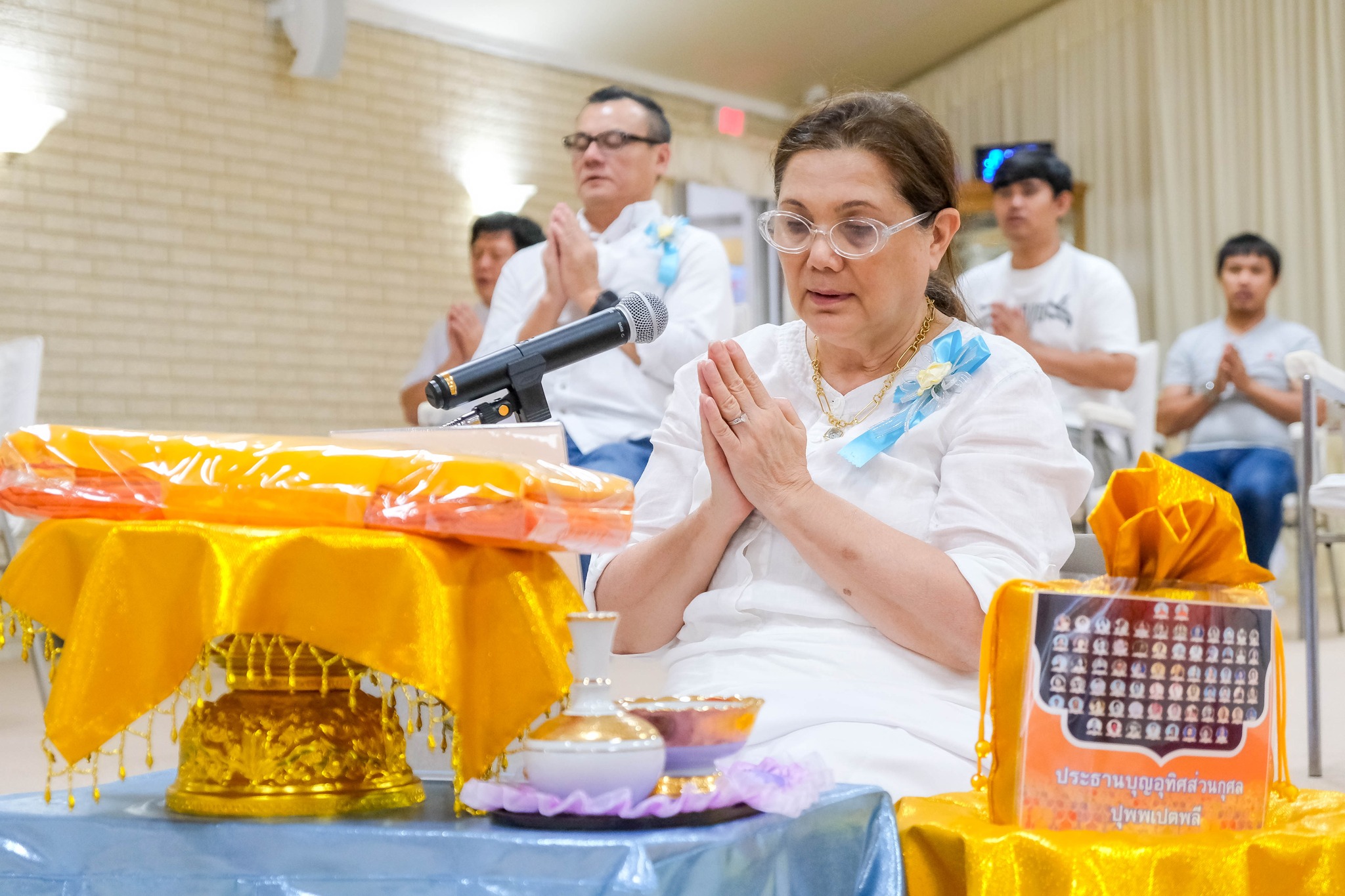 วัดพระธรรมกายเท็กซัส จัดพิธีจุดเทียนใจไฟนิรันดร์อนันตชัย