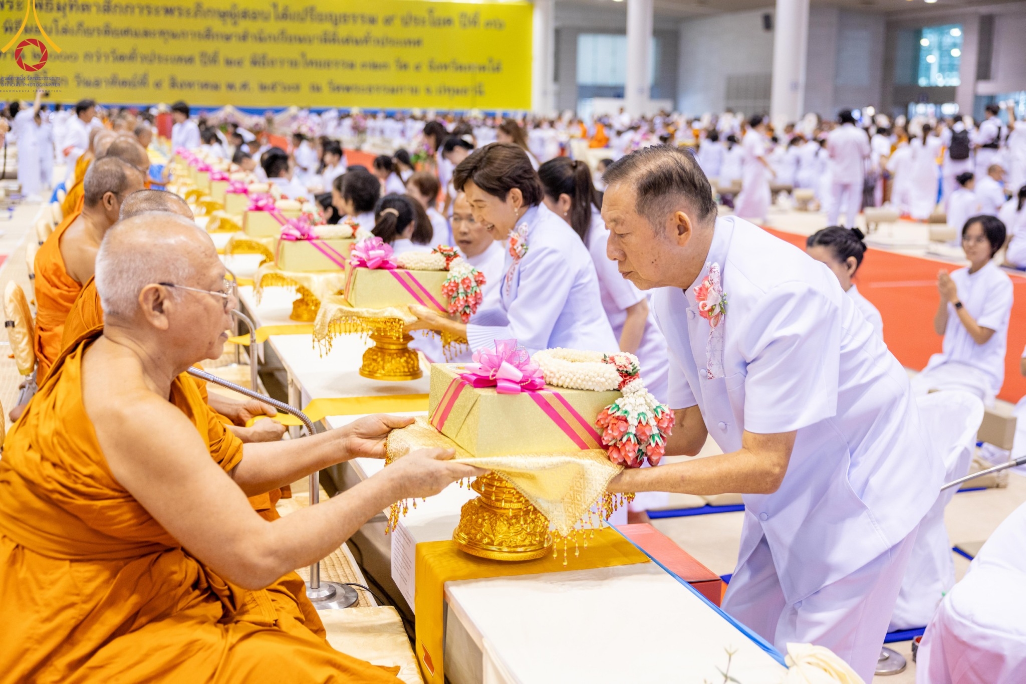 วัดพระธรรมกาย จัดพิธีบูชาข้าวพระ และงานบุญเนื่องในวันสมาธิโลก