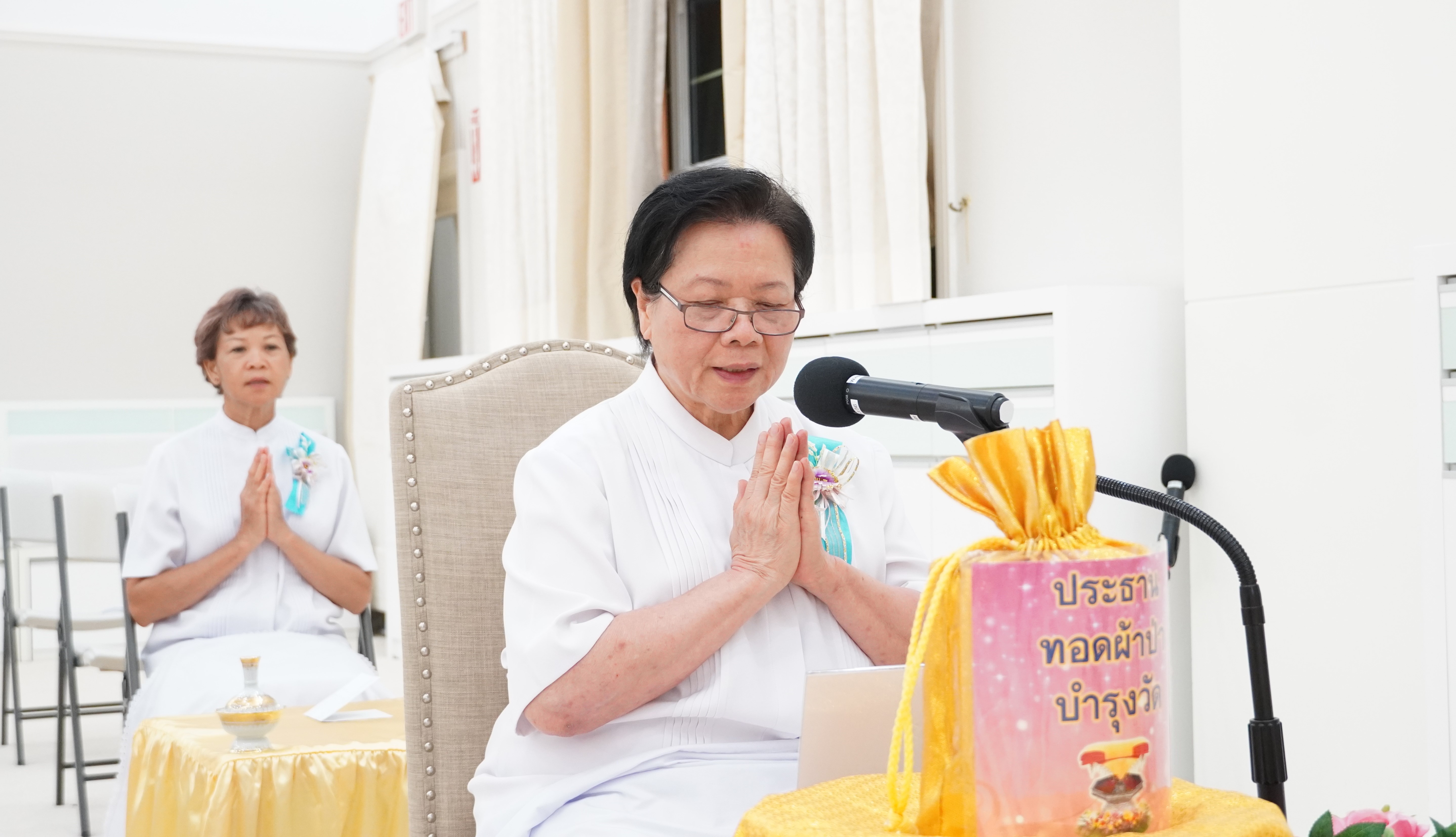วัดพระธรรมกายฟลอริดา จัดพิธีบูชาข้าวพระ