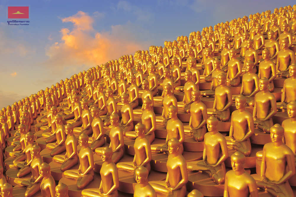 ภาพองค์พระบนพระมหาธรรมกายเจดีย์