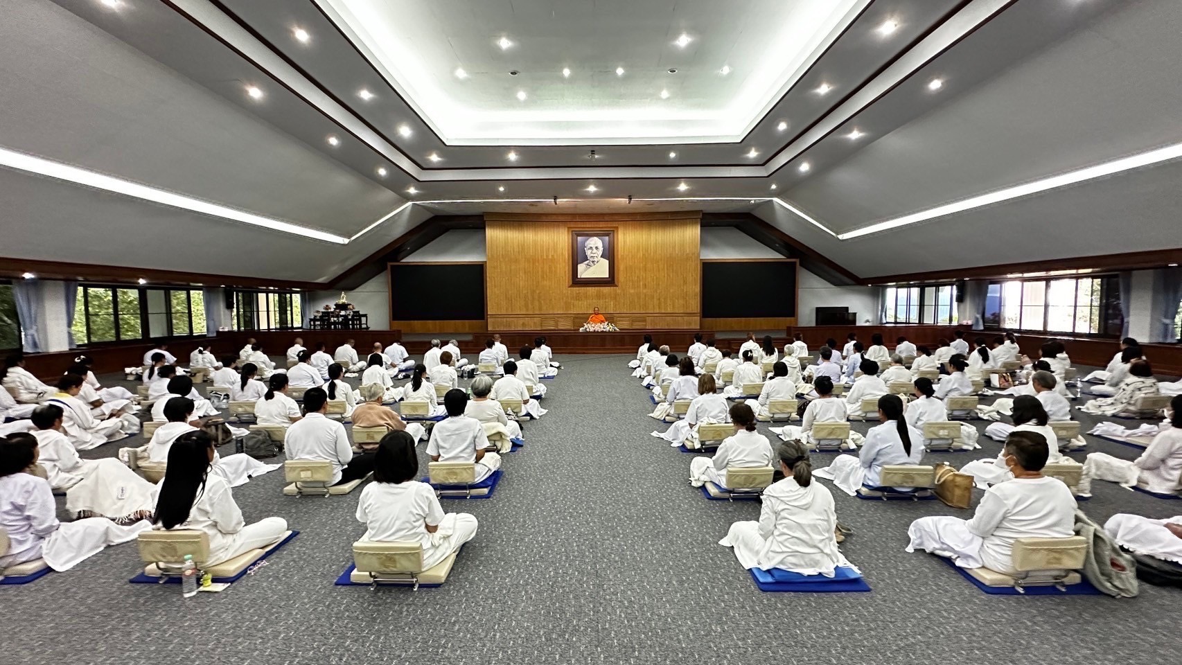 โครงการปฏิบัติธรรมพิเศษ ณ พนาวัฒน์ จ.เชียงใหม่