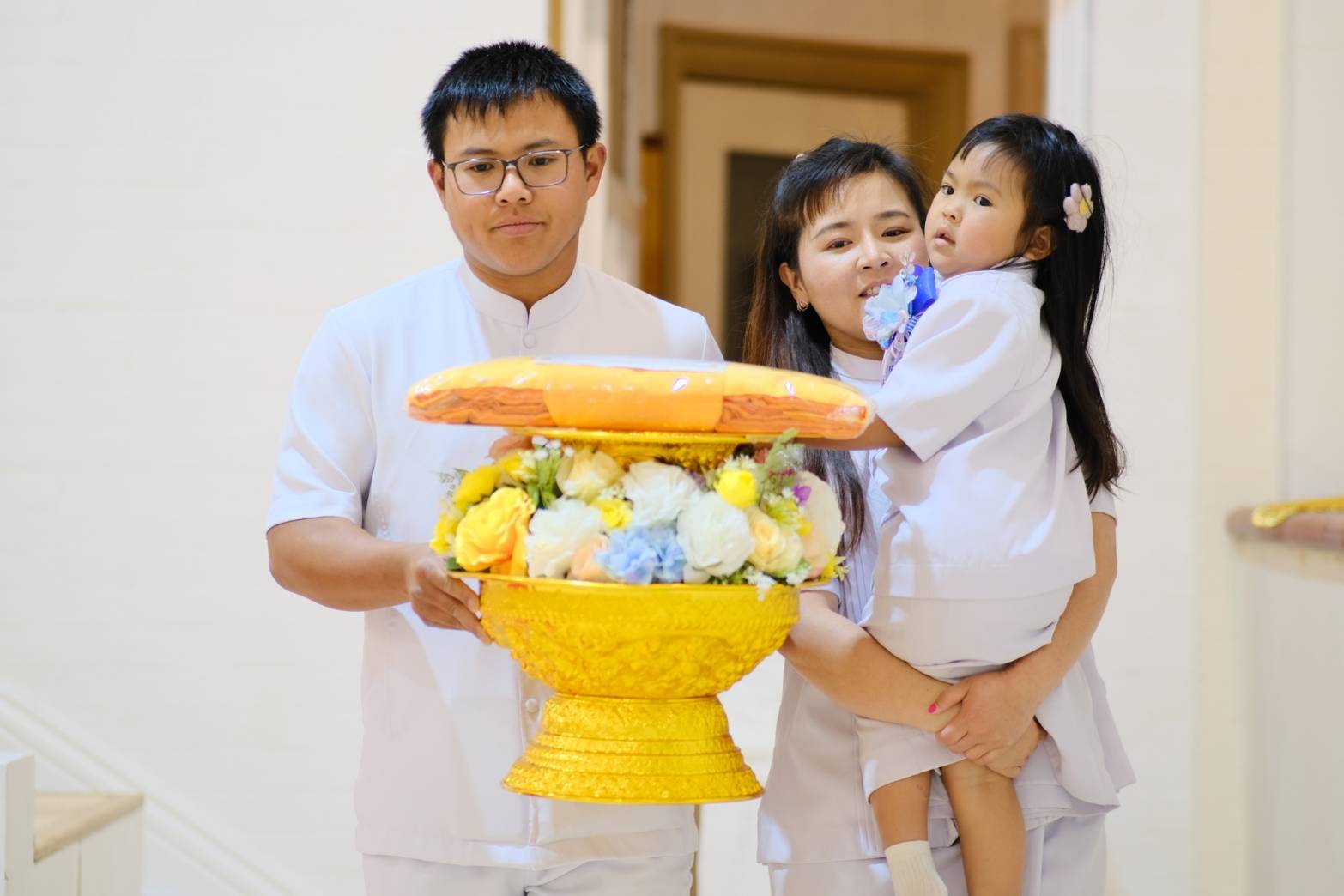 วัดพระธรรมกายแมนเชสเตอร์ จัดพิธีบูชาข้าวพระ