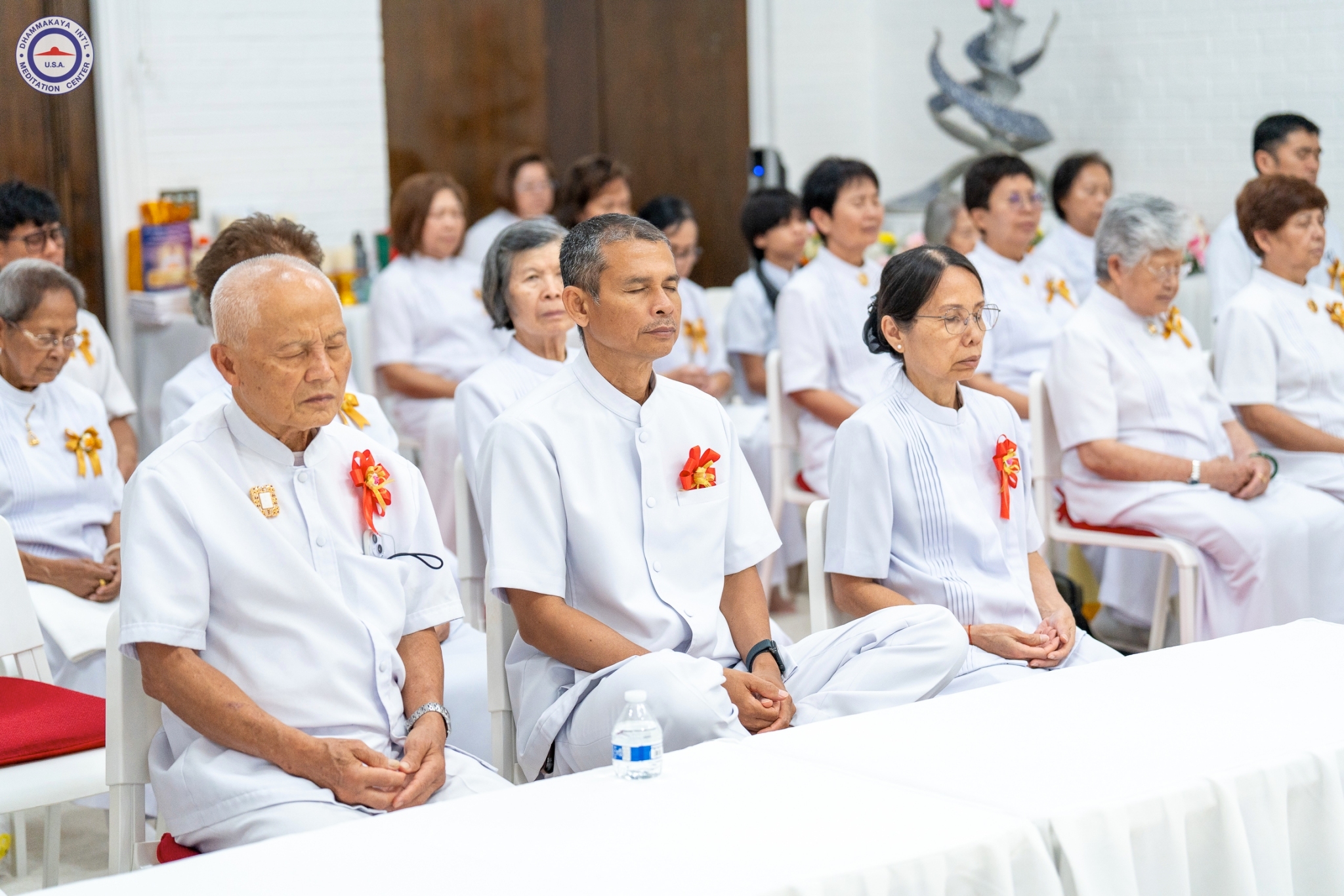วัดพระธรรมกายแคลิฟอร์เนีย จัดพิธีบูชาข้าวพระ