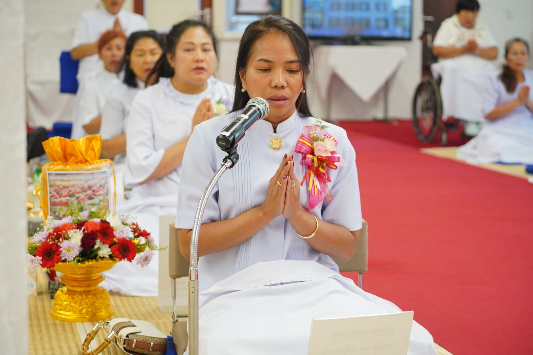 วัดพุทธนอร์ดไรน์ เวสท์ฟาเลน จัดพิธีบูชาข้าวพระ