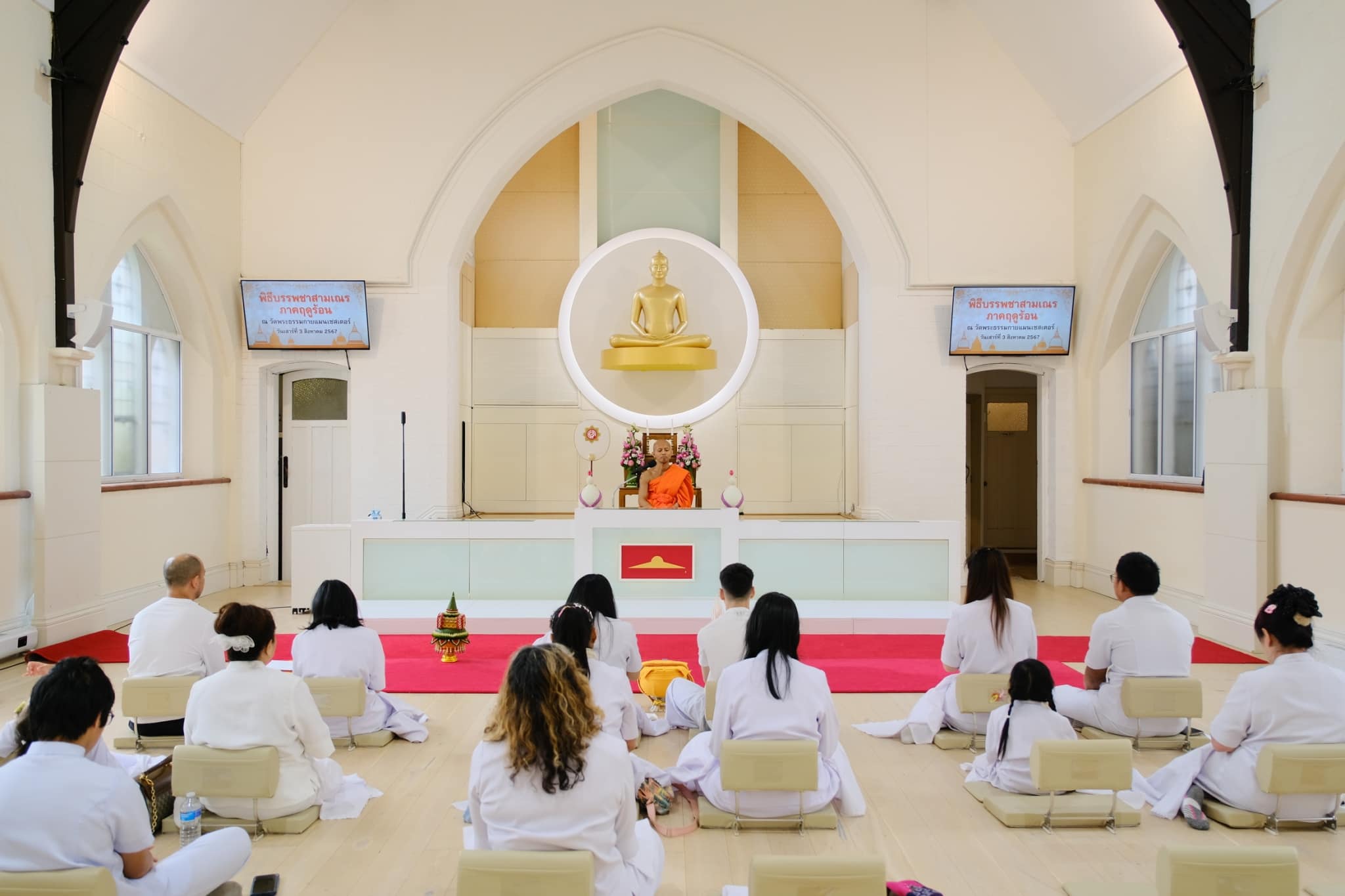 วัดพระธรรมกายแมนเชสเตอร์ จัดพิธีบรรพชาสามเณรภาคฤดูร้อน