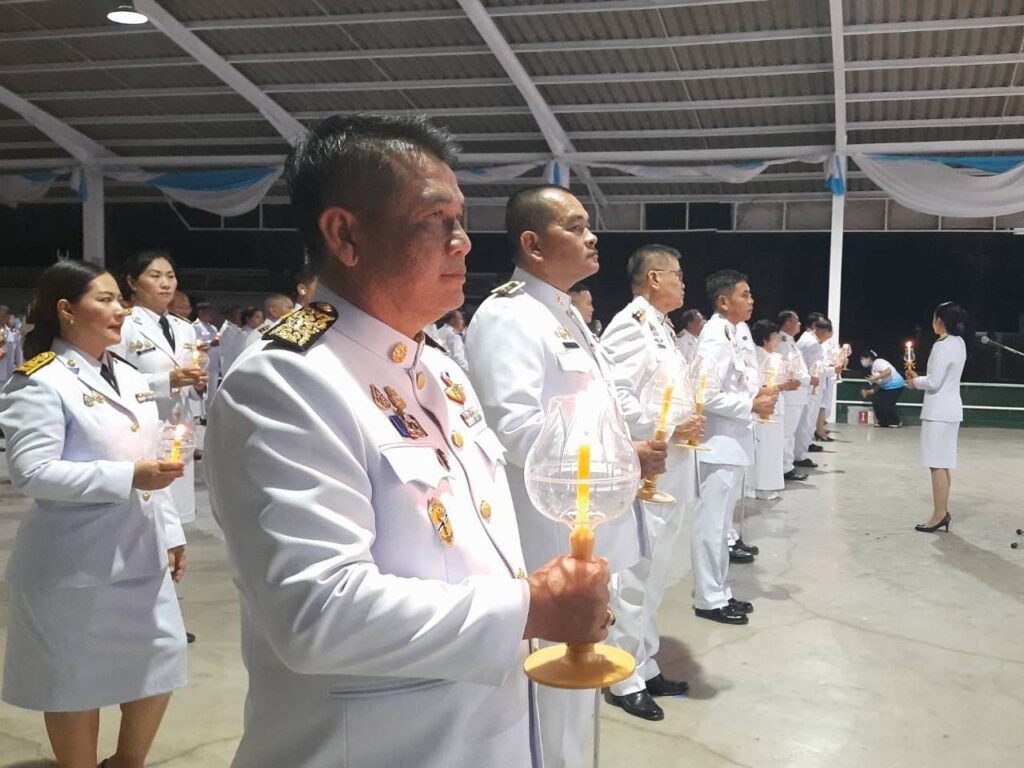คณะสงฆ์และพสกนิกรอำเภอคลองหลวงร่วมจัดกิจกรรมเฉลิมพระเกียรติสมเด็จพระพันปีหลวง เนื่องในวันแม่แห่งชาติ