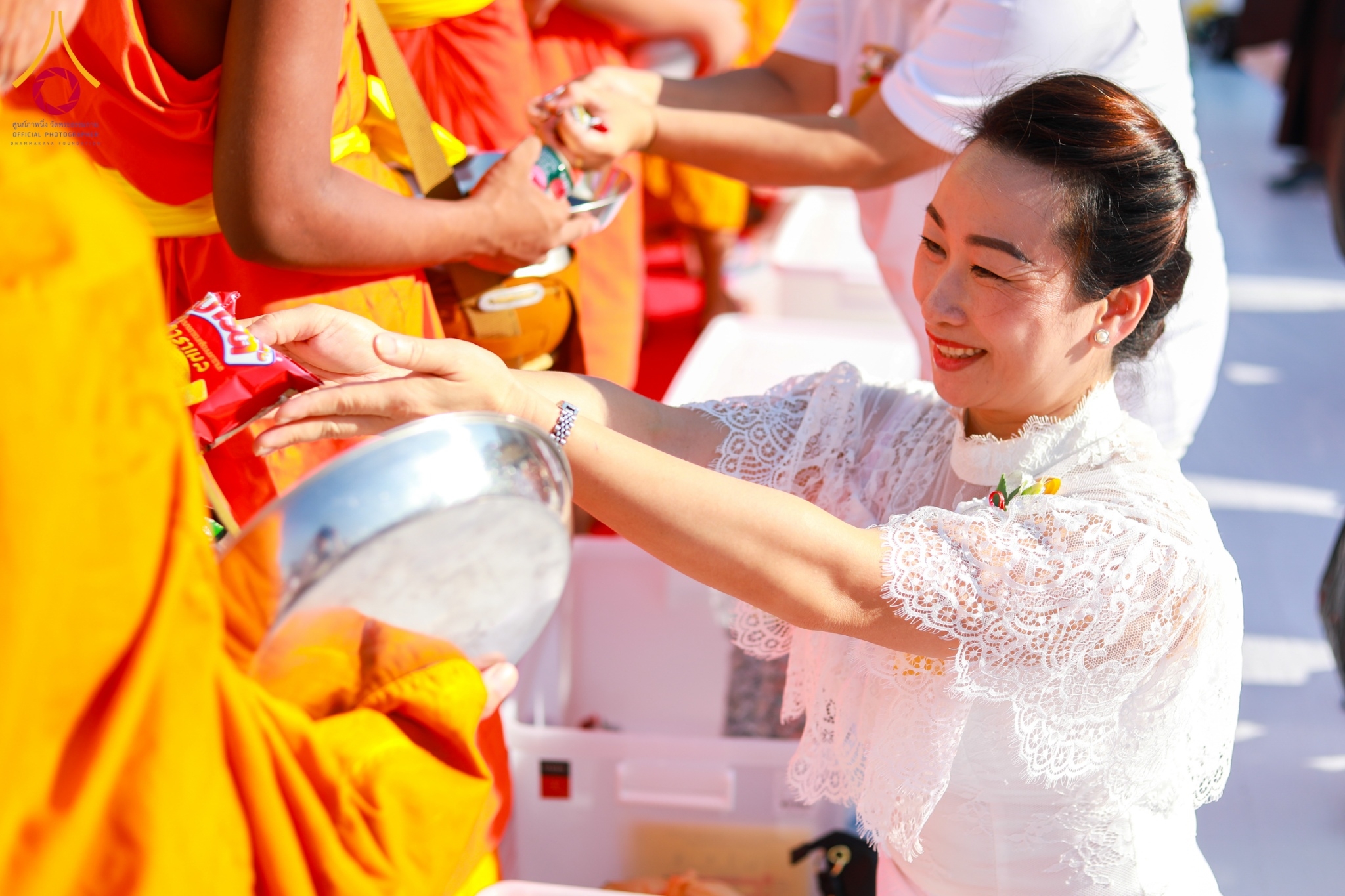 พิธีตักบาตรพระ 10,000 รูป นานาชาติปีที่ 21 ใจกลางเมืองหาดใหญ่