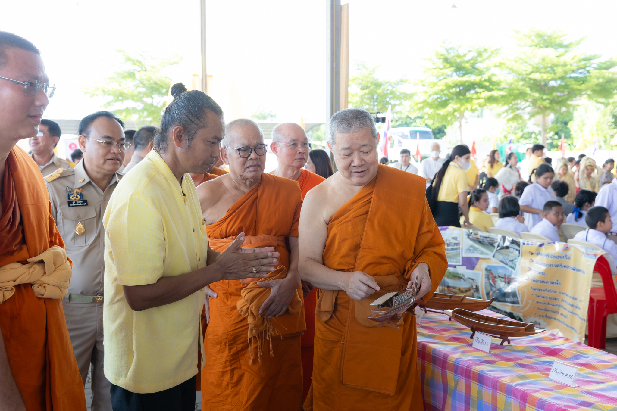 เจ้าคณะใหญ่หนกลาง ลงพื้นที่ตรวจเยี่ยมและติดตามโครงการหมู่บ้านรักษาศีล 5 ณ วัดอุทยาน
