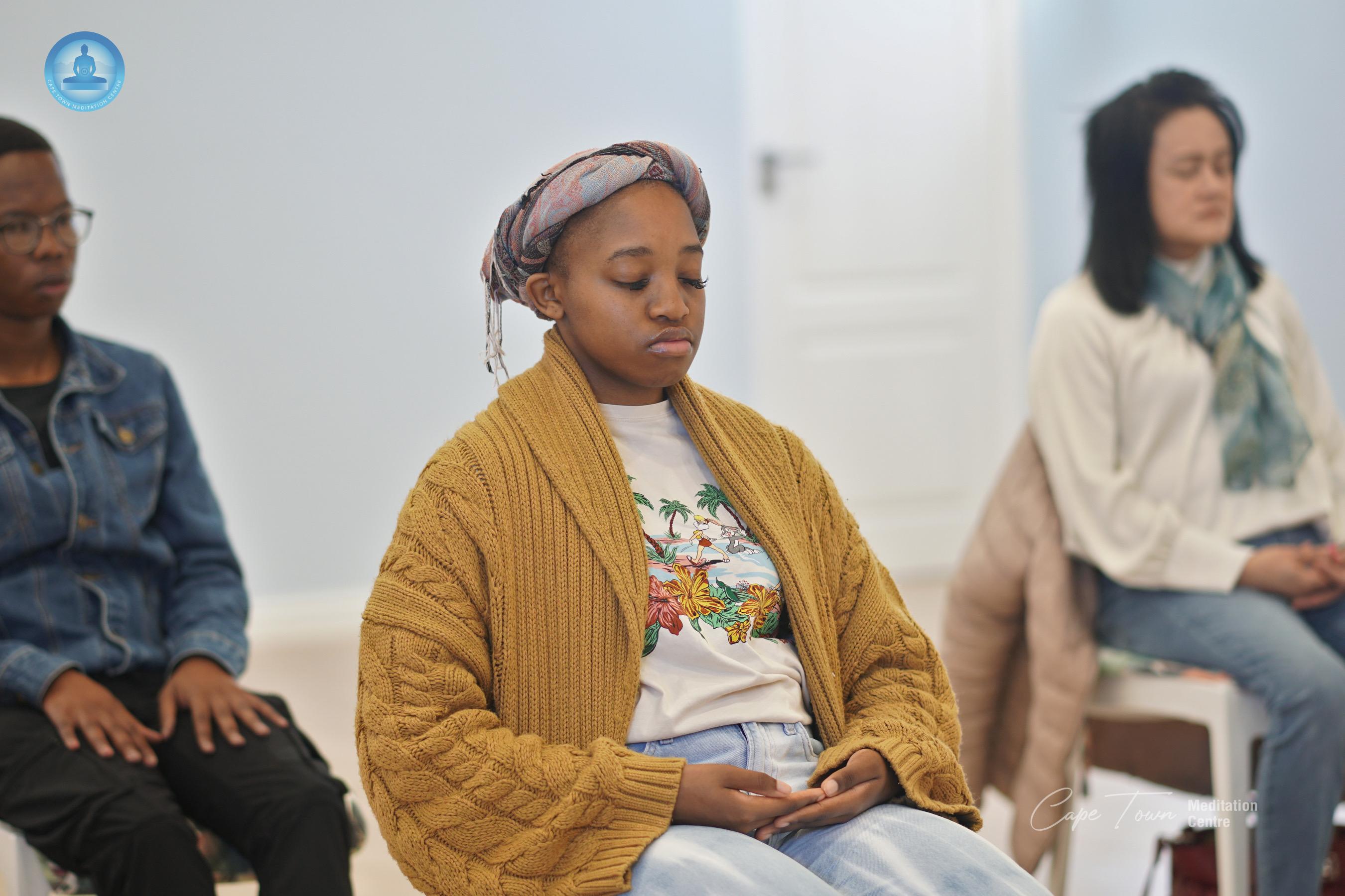 วัดพุทธเคปทาวน์ จัดปฏิบัติธรรมแก่ชาวท้องถิ่น