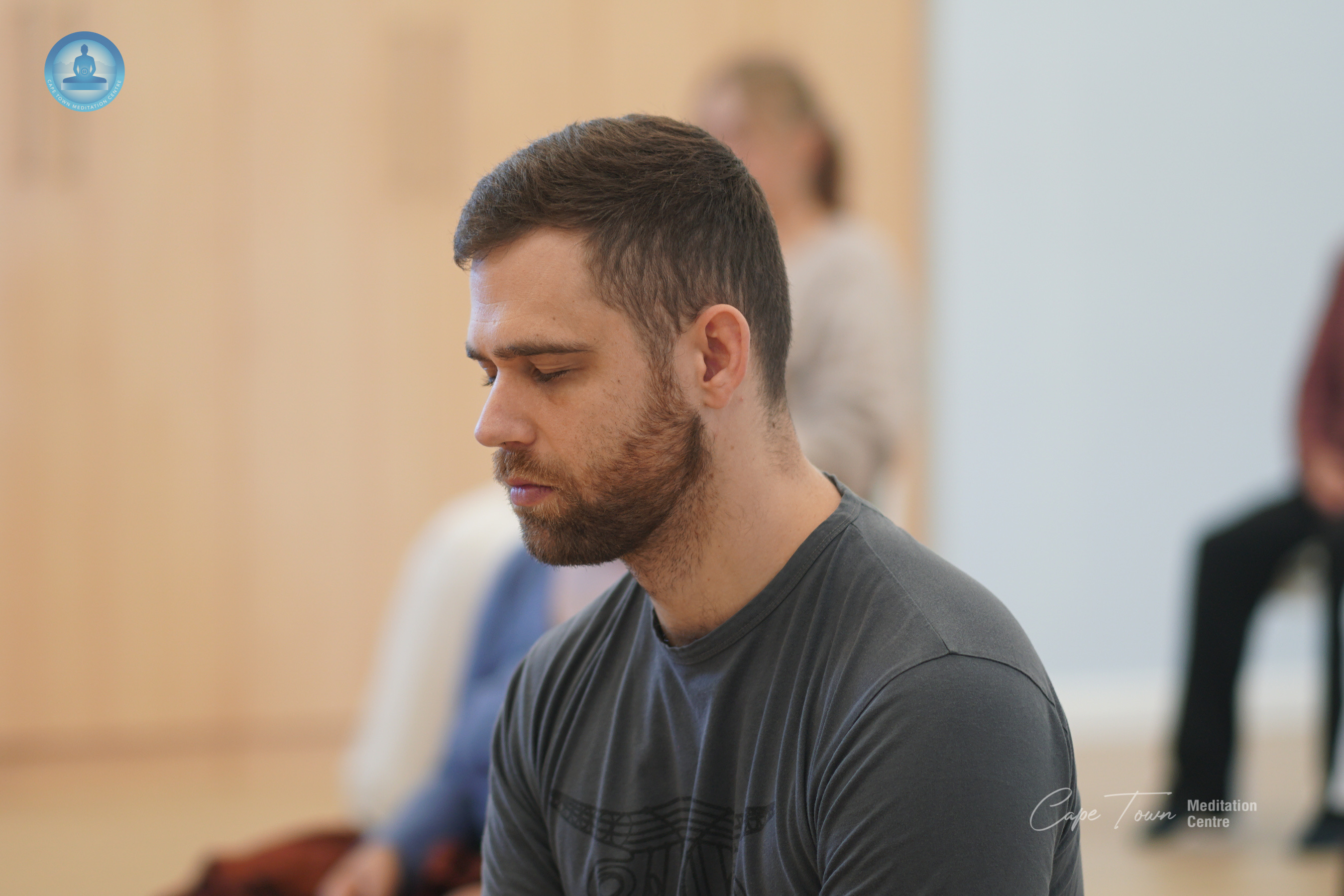 วัดพุทธเคปทาวน์ จัดปฏิบัติธรรมแก่ชาวท้องถิ่น