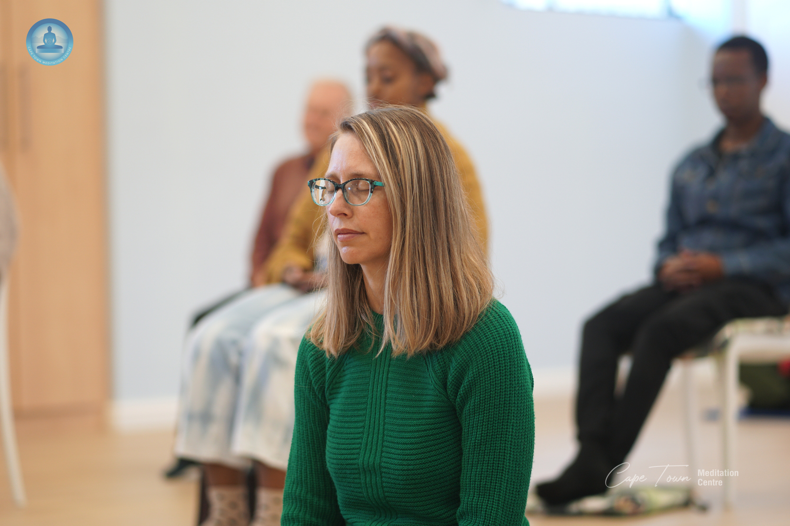 วัดพุทธเคปทาวน์ จัดปฏิบัติธรรมแก่ชาวท้องถิ่น